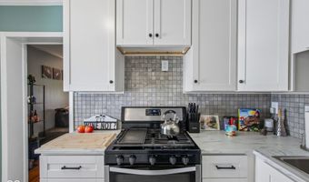 137 N 4th Ave, Beech Grove, IN 46107