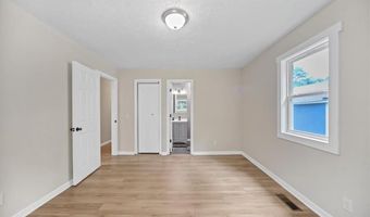 242 Jackson St, Barnesville, GA 30204