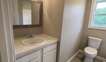 2318 N Lakeview Dr, Austin, IN 47102