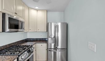 20 Starboard St, Beachwood, NJ 08722