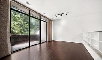 2212 S RANDOLPH St 1, Arlington, VA 22204