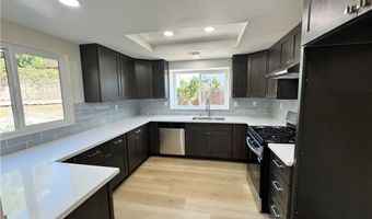 1605 W Bruin St, Los Angeles, CA 90047
