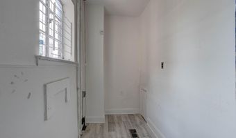827 N HOWARD St, Baltimore, MD 21201