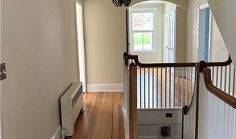 41 Walcott Ave, Jamestown, RI 02835