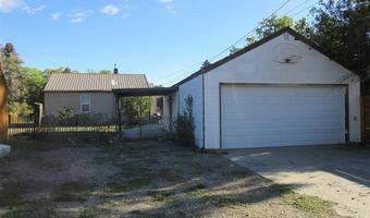520 Circle Dr E, Cody, WY 82414