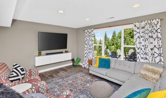 2102 NE 17th St, Ankeny, IA 50021