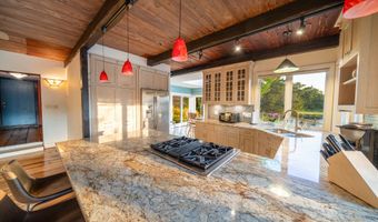 5 Shore Dr, Branford, CT 06405