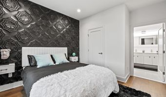 1002 RHODE ISLAND Ave NE 8, Washington, DC 20018