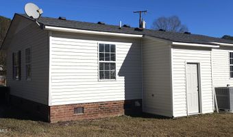 809 1st St E, Ahoskie, NC 27910