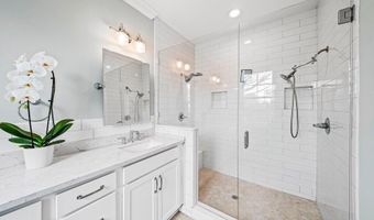 1271 E COAST Dr, Atlantic Beach, FL 32233