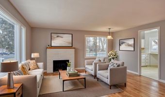 403 W Chestnut St, Almira, WA 99103
