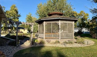 146 Washington Ave, Alden, MN 56009