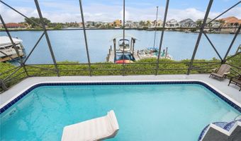807 CHIPAWAY Dr, Apollo Beach, FL 33572