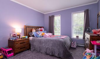 46 Duffy Dr, Bennington, VT 05201