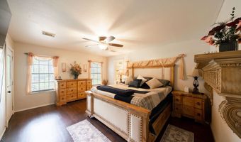 759 FALLING LEAVES Dr, Adkins, TX 78101