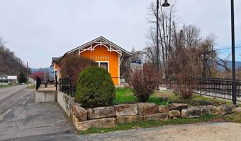 342 S. Monroe St, Alderson, WV 24910