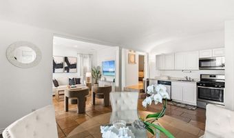 208 S Pacific St, Oceanside, CA 92054