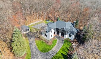 1100 Skyevale Dr NE, Ada, MI 49301