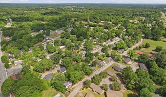 19 Geer St, Belton, SC 29627