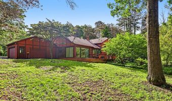 8735 Glen Nevis Rd NE, Ada, MI 49301