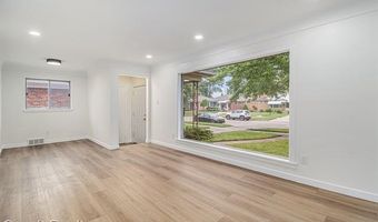 9986 Becker Ave, Allen Park, MI 48101