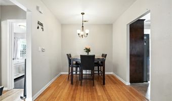 1010 69th St, Los Angeles, CA 90044