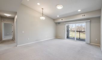 1427 34th Ave SW 220, Altoona, IA 50009