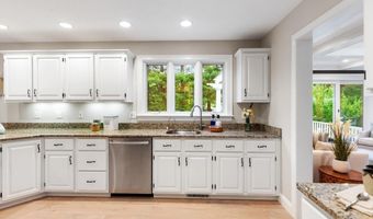 1 Preston Cir, Andover, MA 01810