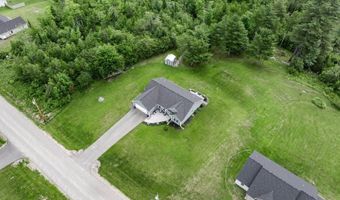 51 Knoll Crest Dr, Bangor, ME 04401