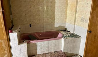 720 Henry St, Alton, IL 62002