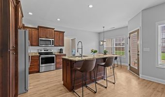 419 Highland Pointe Dr, Alto, GA 30510