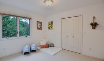 588 Green Rd, Ann Arbor, MI 48105