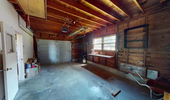 176 Powers Ave N, Alden, MN 56009