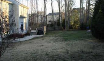 106 Old House Ct, Apex, NC 27502