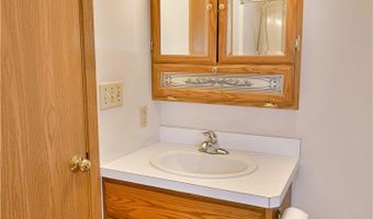 5180 Winthrop Dr, Austintown, OH 44515