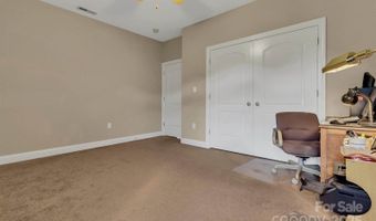 44 Pacifico Dr, Asheville, NC 28806