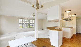 7 Queens Rd, Attleboro, MA 02703