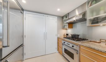 1177 Queen St 3503, Honolulu, HI 96814