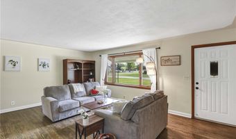 183 Sunrise Dr, Amherst, OH 44001