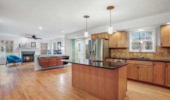 188 Falls Rd, Bethany, CT 06524