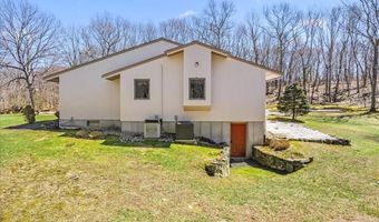278 Tower Hill Rd, Cumberland, RI 02864