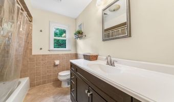 9 Rolling Hills Rd, Alloway, NJ 07461