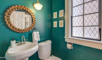 375 W Main St, Amsterdam, NY 12010