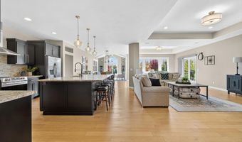 5039 W RED BARN Ct, Appleton, WI 54913