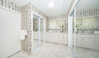 1365 Chalmers Dr, Ann Arbor, MI 48104