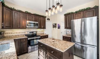 42 EMERALD RIDGE Dr, Bear, DE 19701