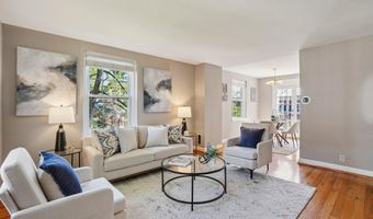 4819 28TH St S B, Arlington, VA 22206