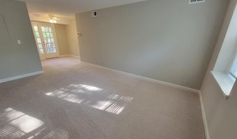 4903 30TH St S B2, Arlington, VA 22206