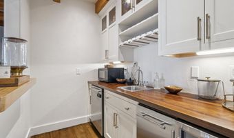 24 Dew Point Ln, Center Harbor, NH 03226