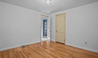 73 Penguin Ave, Warwick, RI 02818